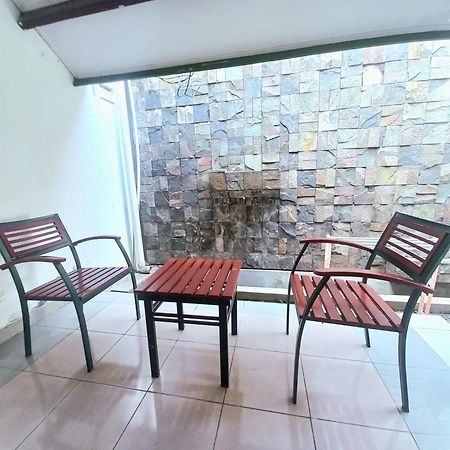 Homestay Jogja Dekat Gembiraloka By Simply Homy Yogyakarta Exterior foto