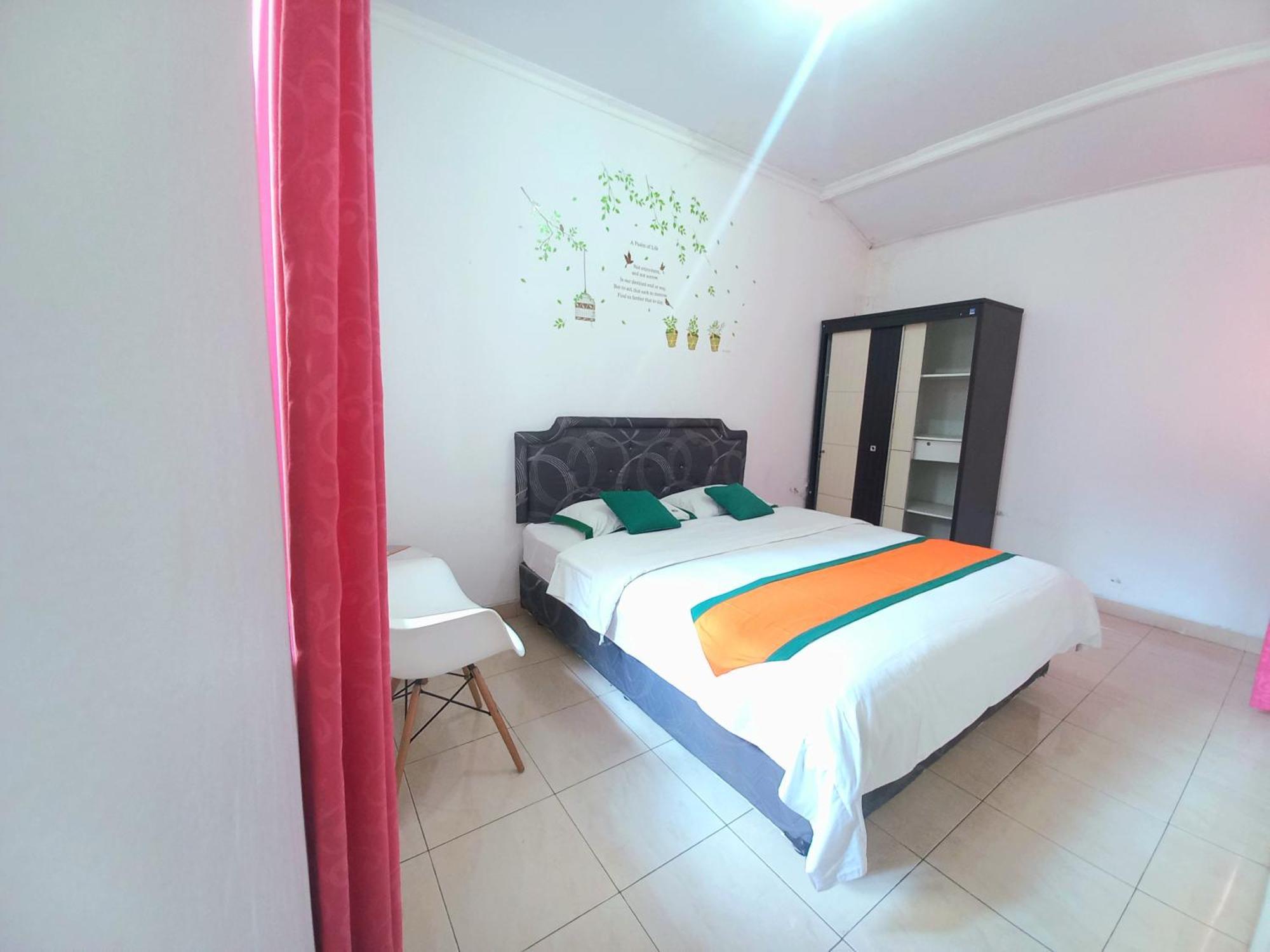 Homestay Jogja Dekat Gembiraloka By Simply Homy Yogyakarta Exterior foto